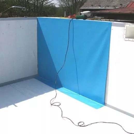 aviva_corner_pvc_2